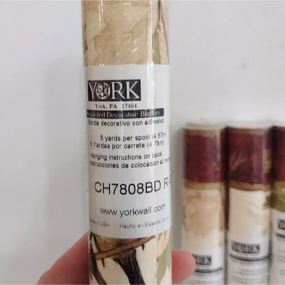 4 York Prepasted Wallpaper Border 5 Yds Chickadee Acorn Leaves CH7908BD R-01